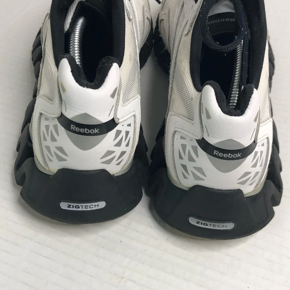Reebok Sneakers Zig Tech Sonic Mens Size 6.5 White Black Athletic Shoes